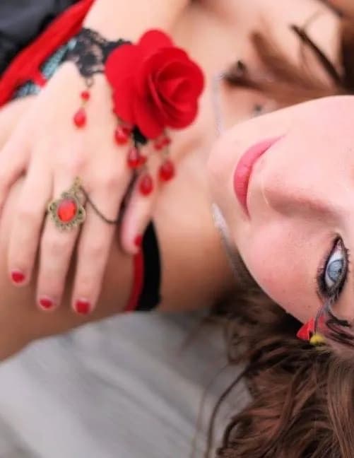 Lillie-Mae Lyons image