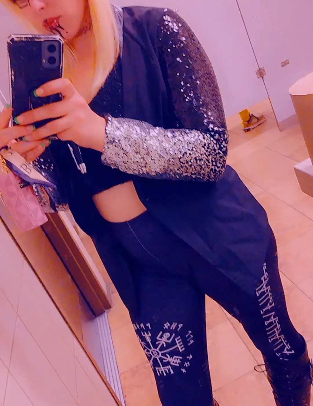 Kendra (Savage) image