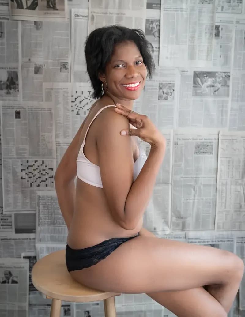 Rainet Lewis image