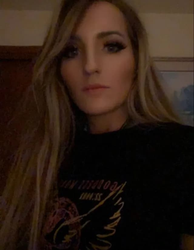 Cara Mia Correnti image