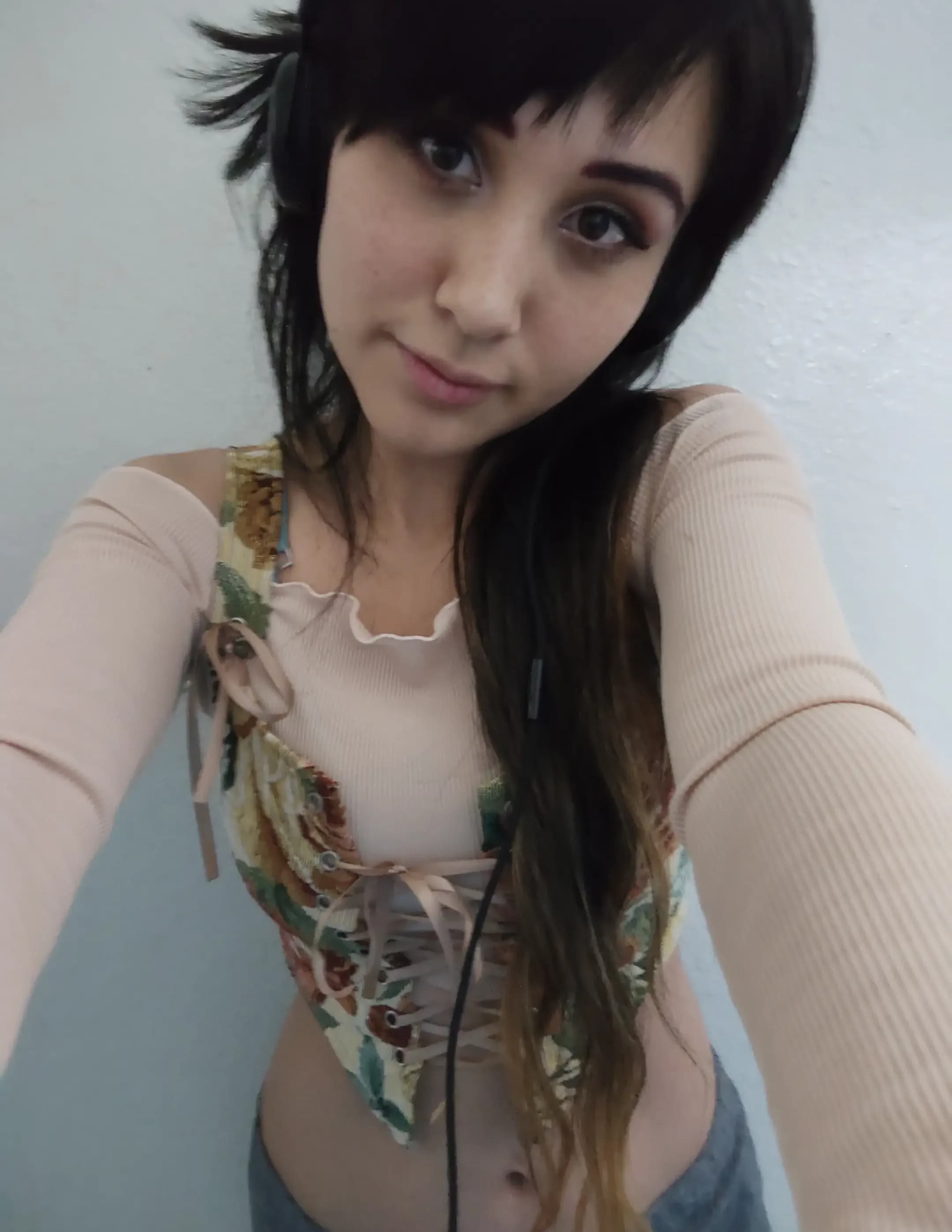 @elishalunaruiz image