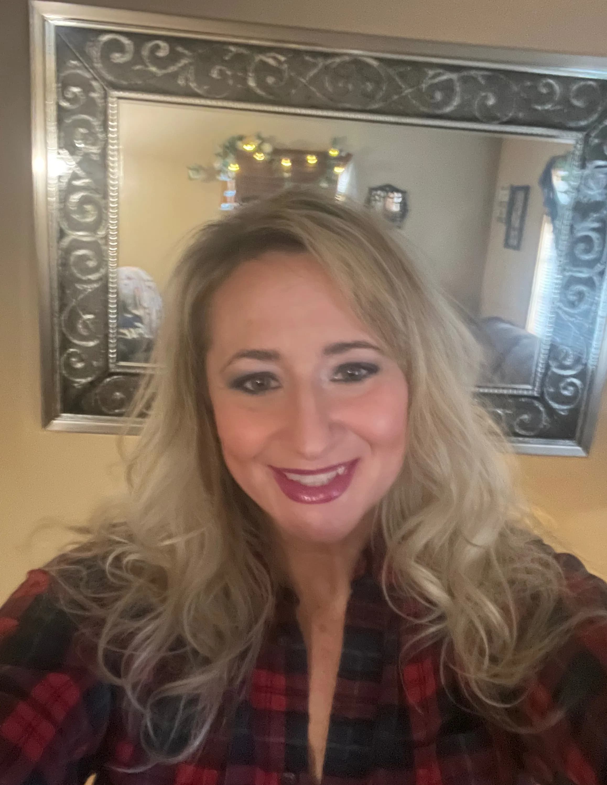 Carrie Eliza image