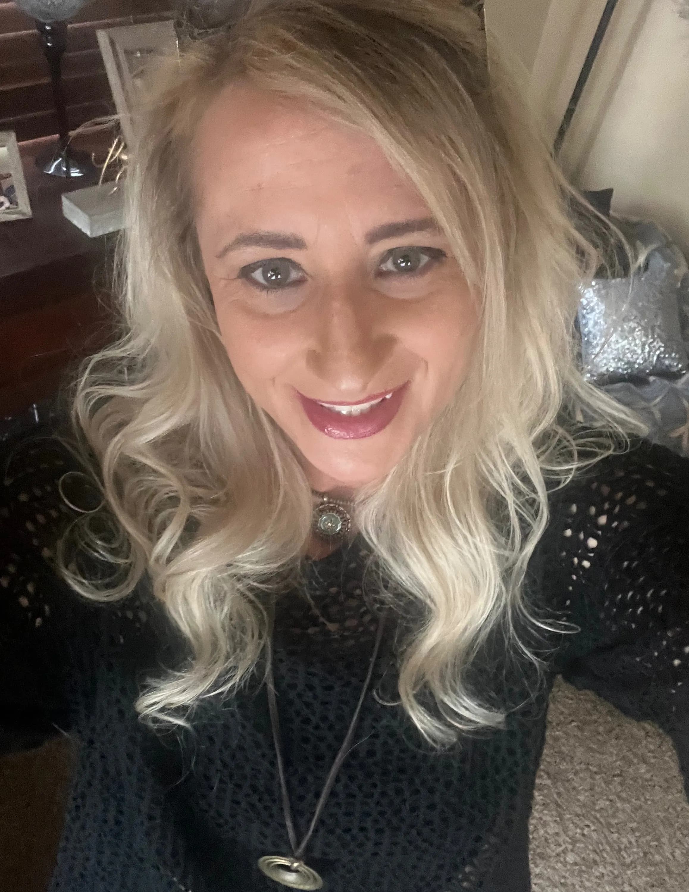 Carrie Eliza image