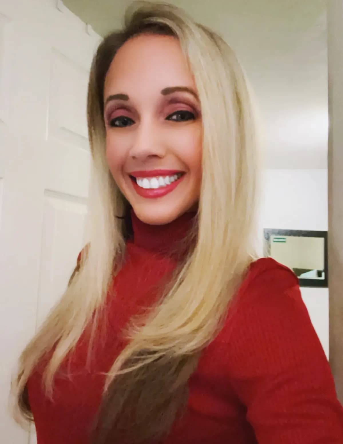 Nicole image