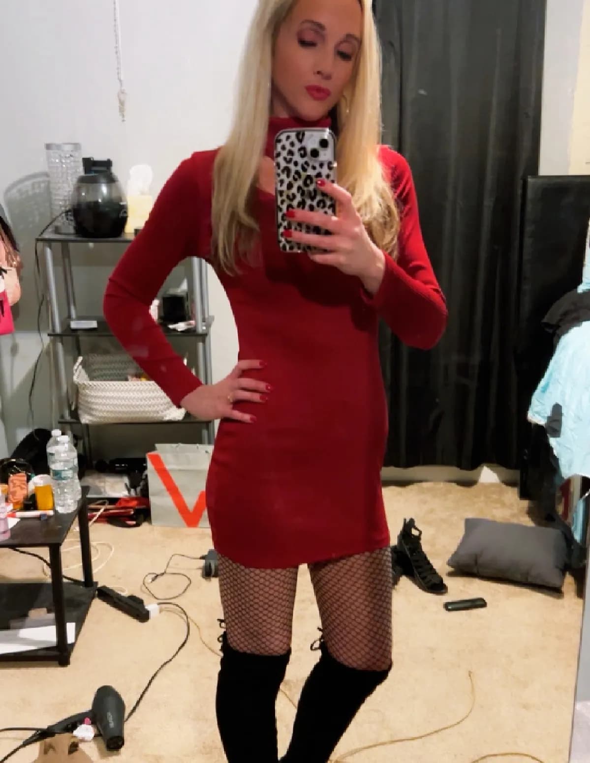 Nicole image