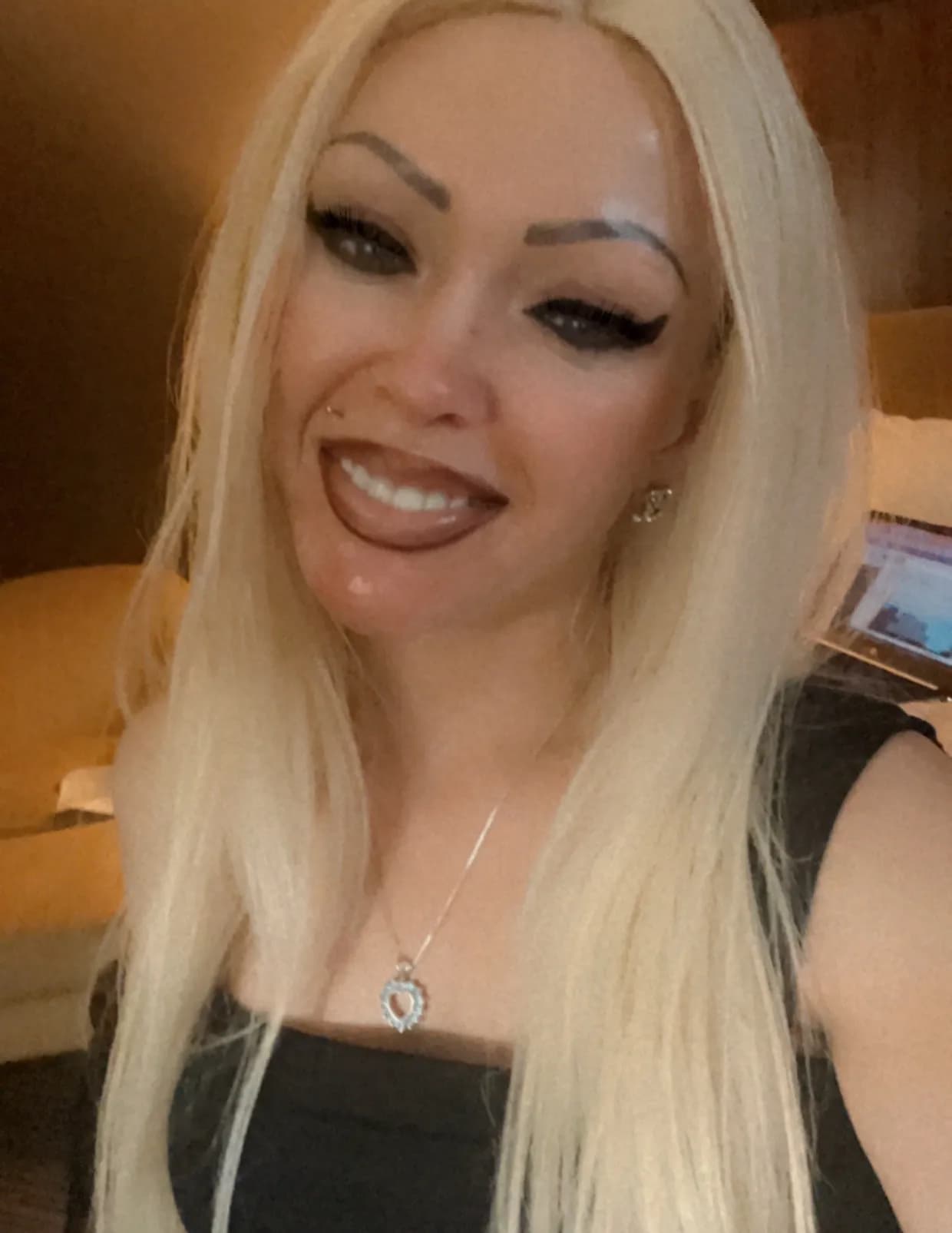 💋Krystal Petite Treat💋 image