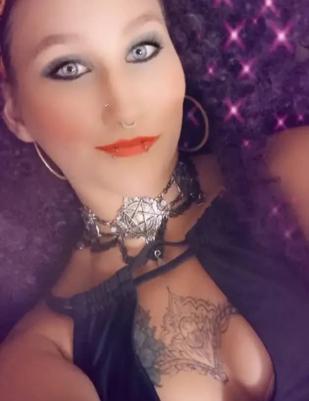 Victoria burns image
