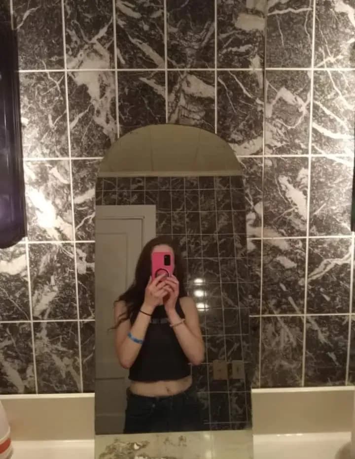 glamorousbaddie01 image