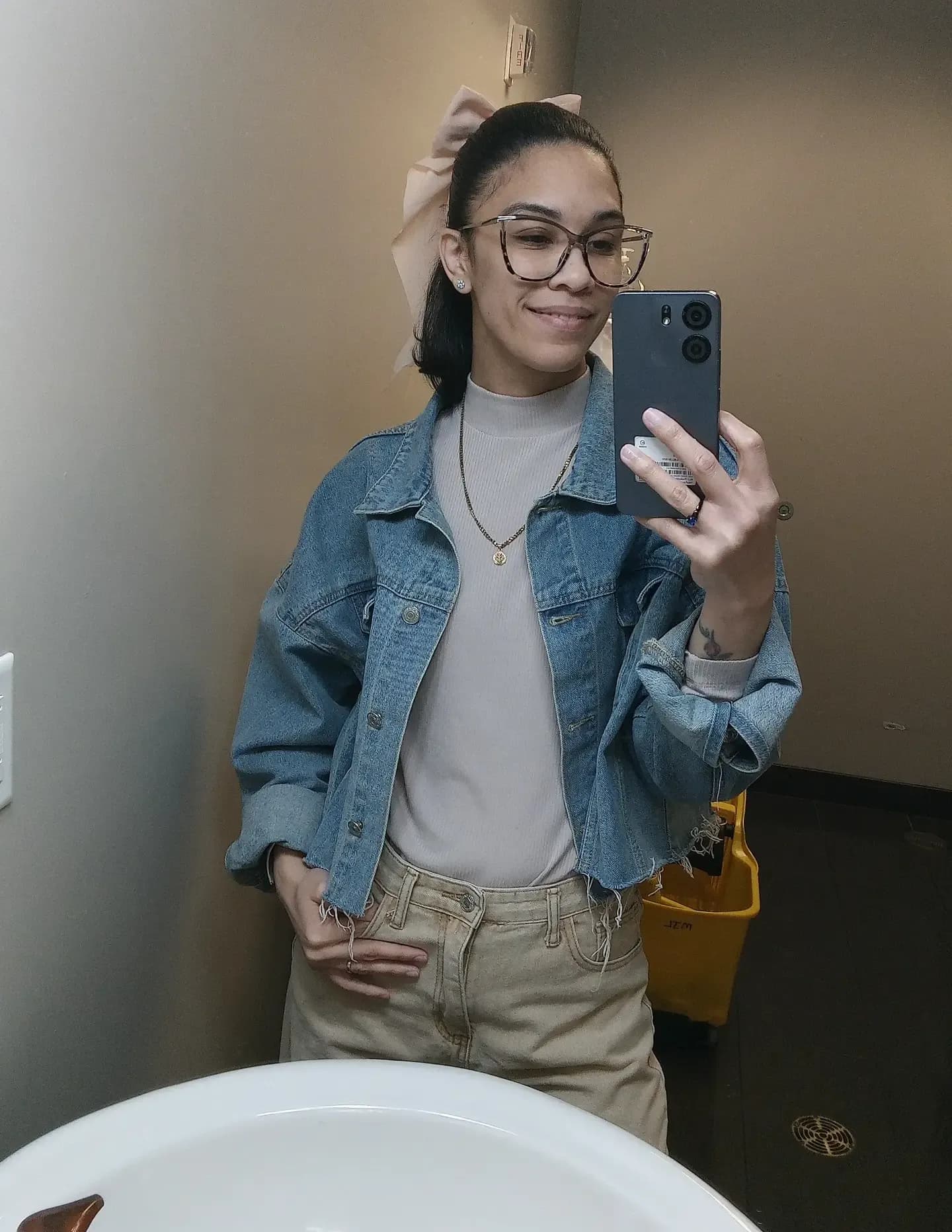 Valeria ayala torres image