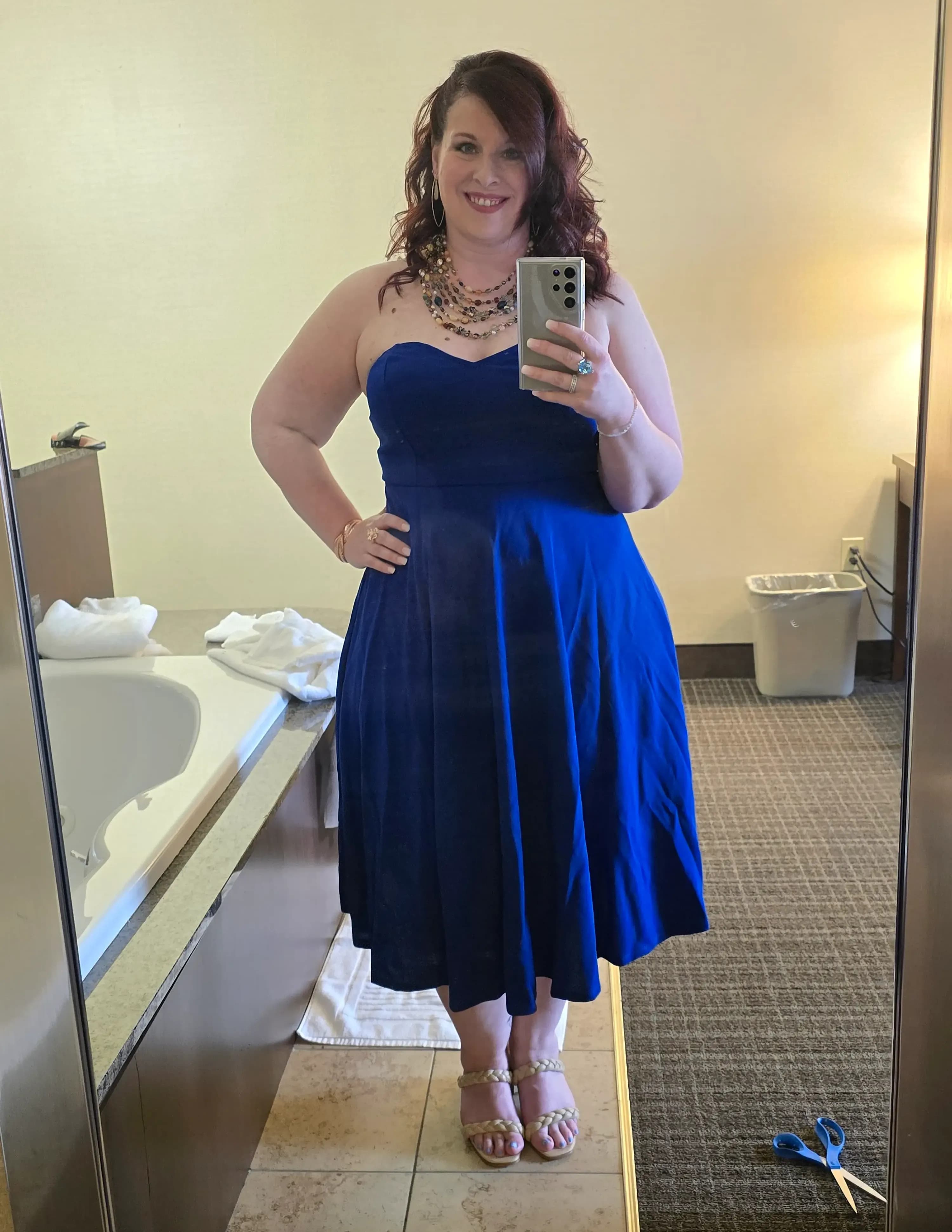 Holly Sue image