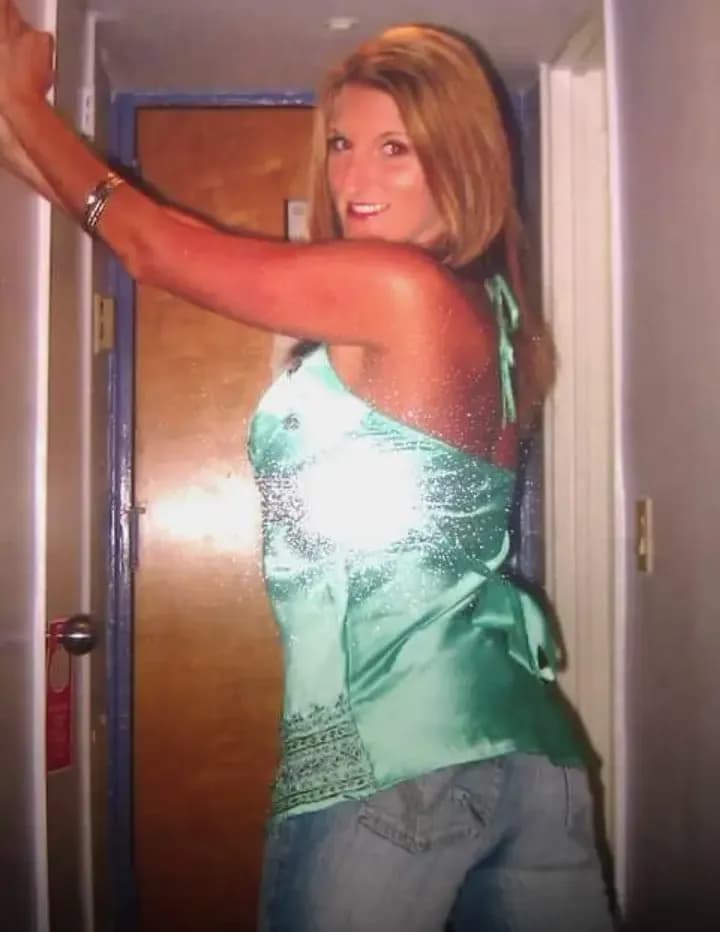 Stephanie Back image