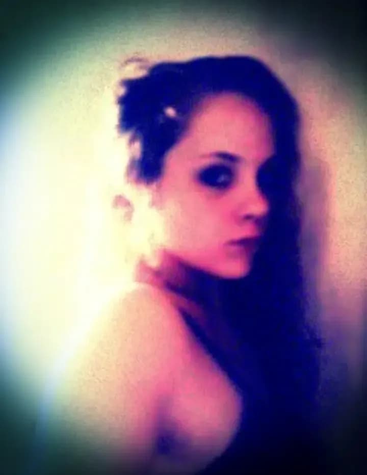 Katie Ross image