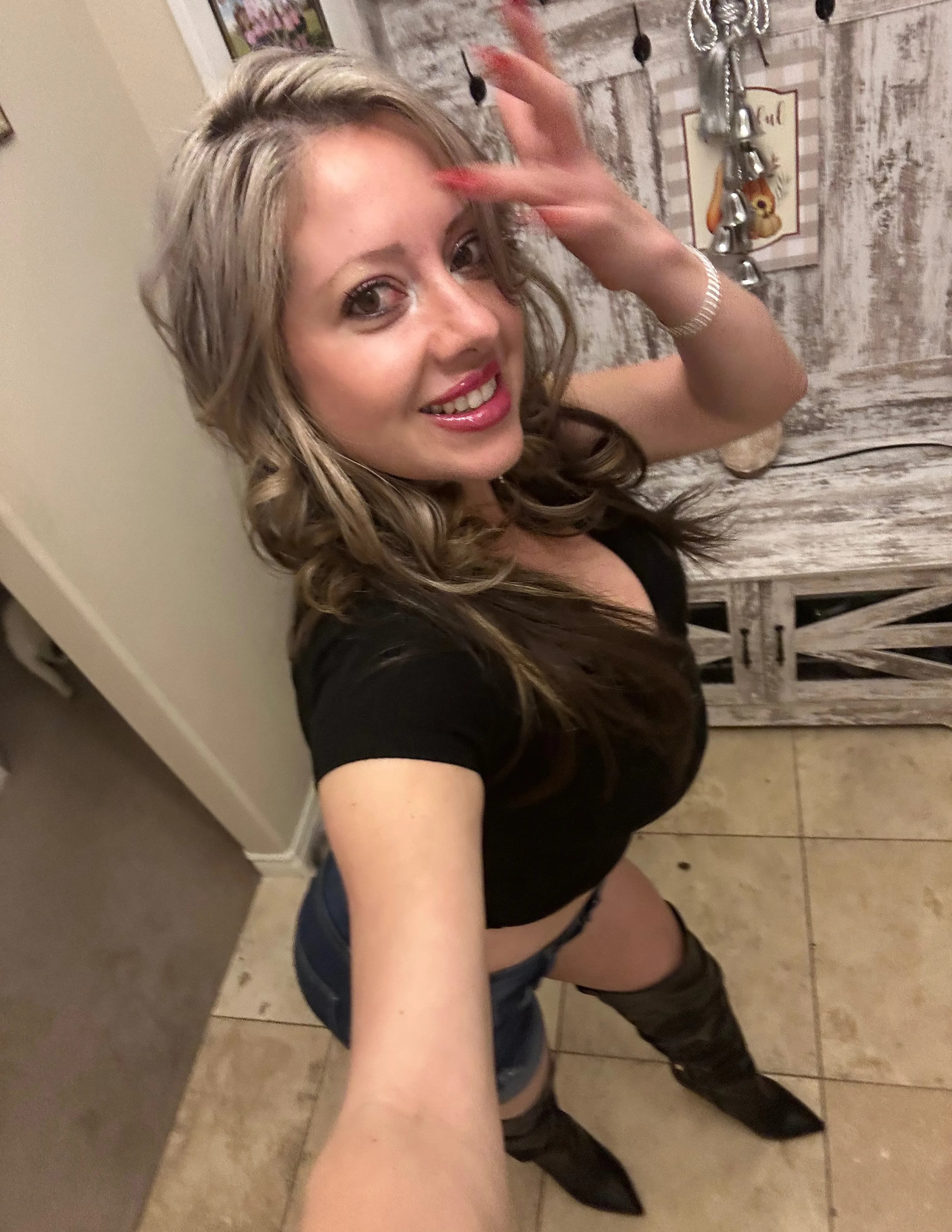 Karina image