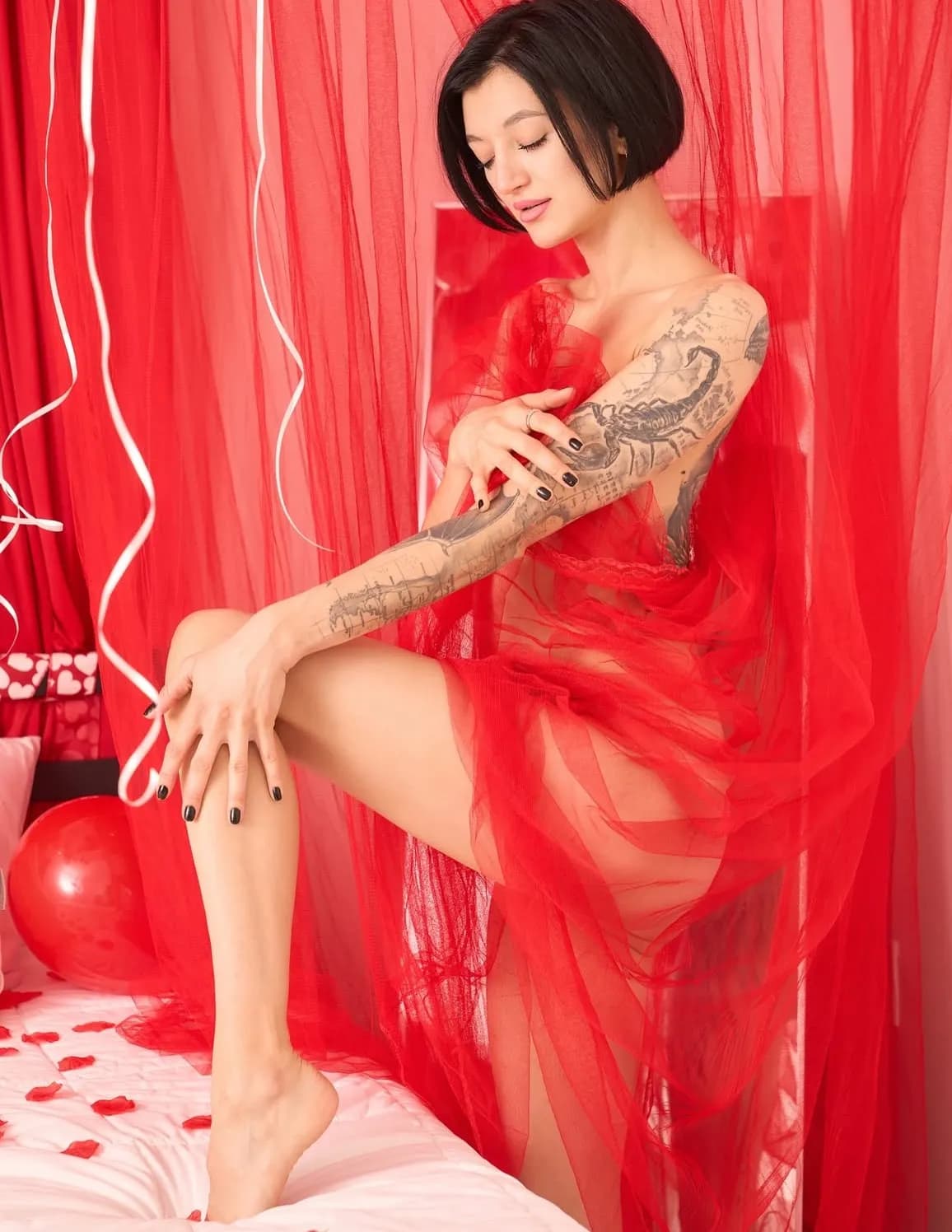 Diana Mayers image