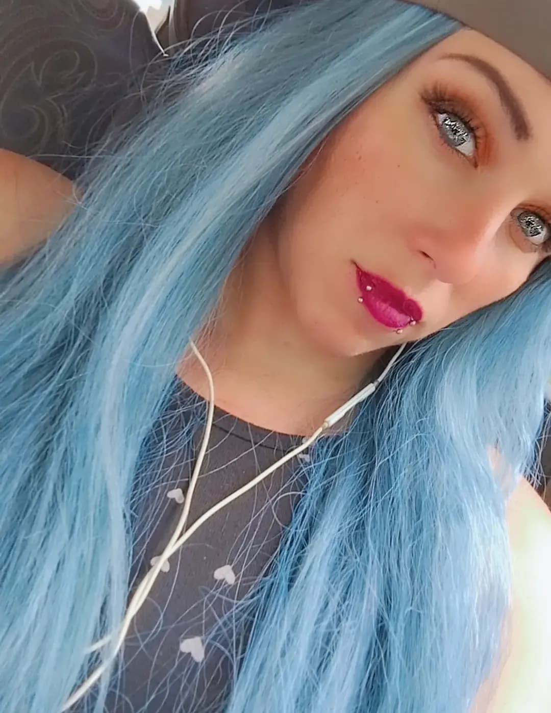 Kendra (Savage) image