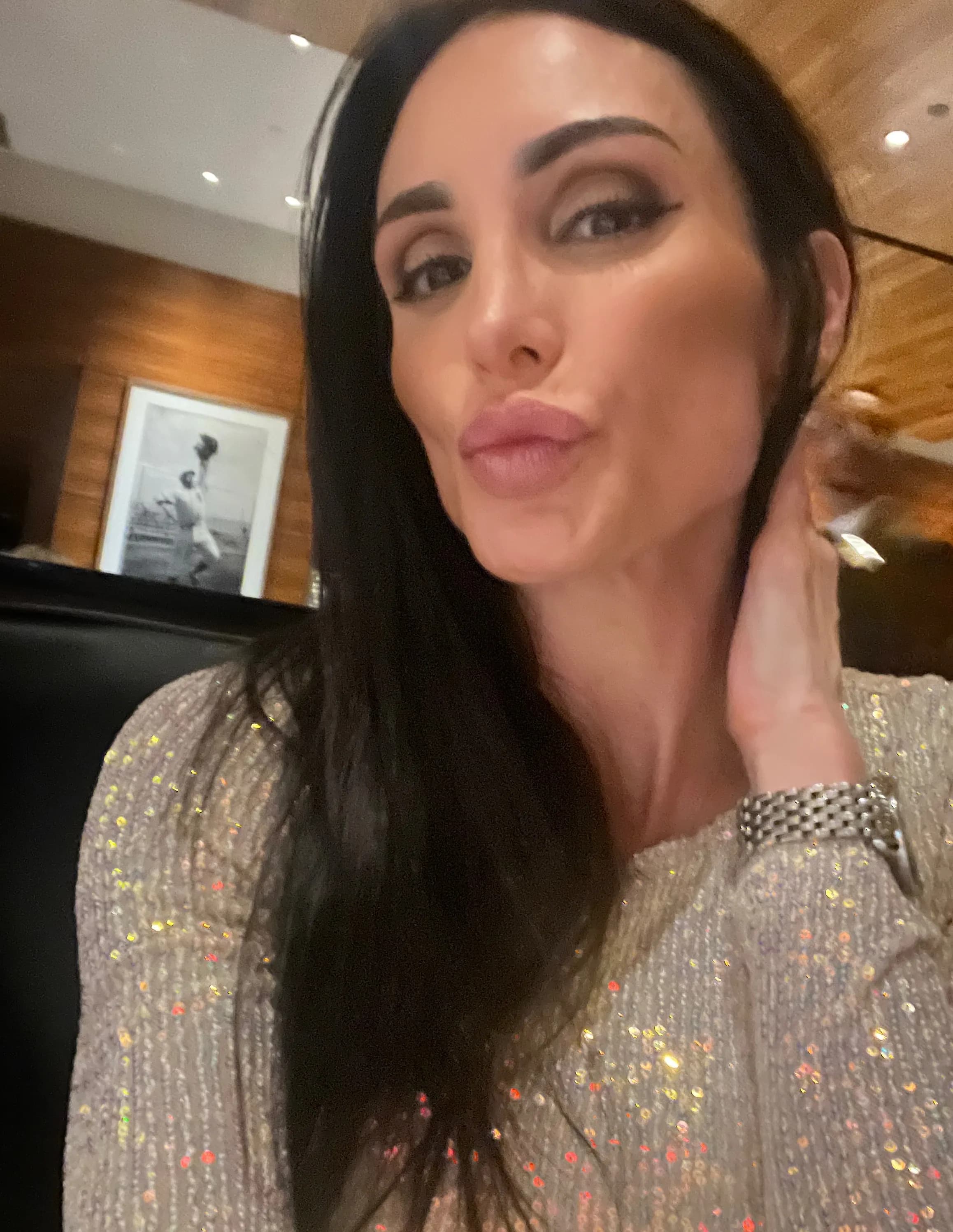 DanielleLeigh image