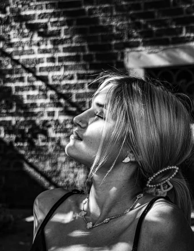 Sydnie corine image