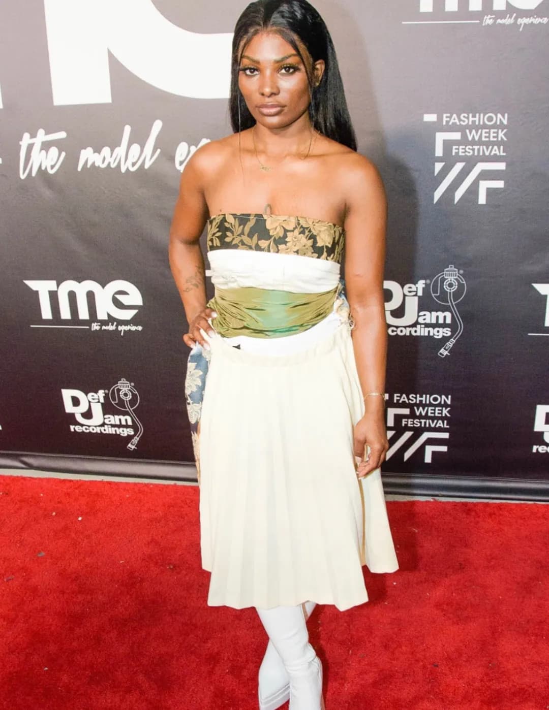 Dajuana  brown image