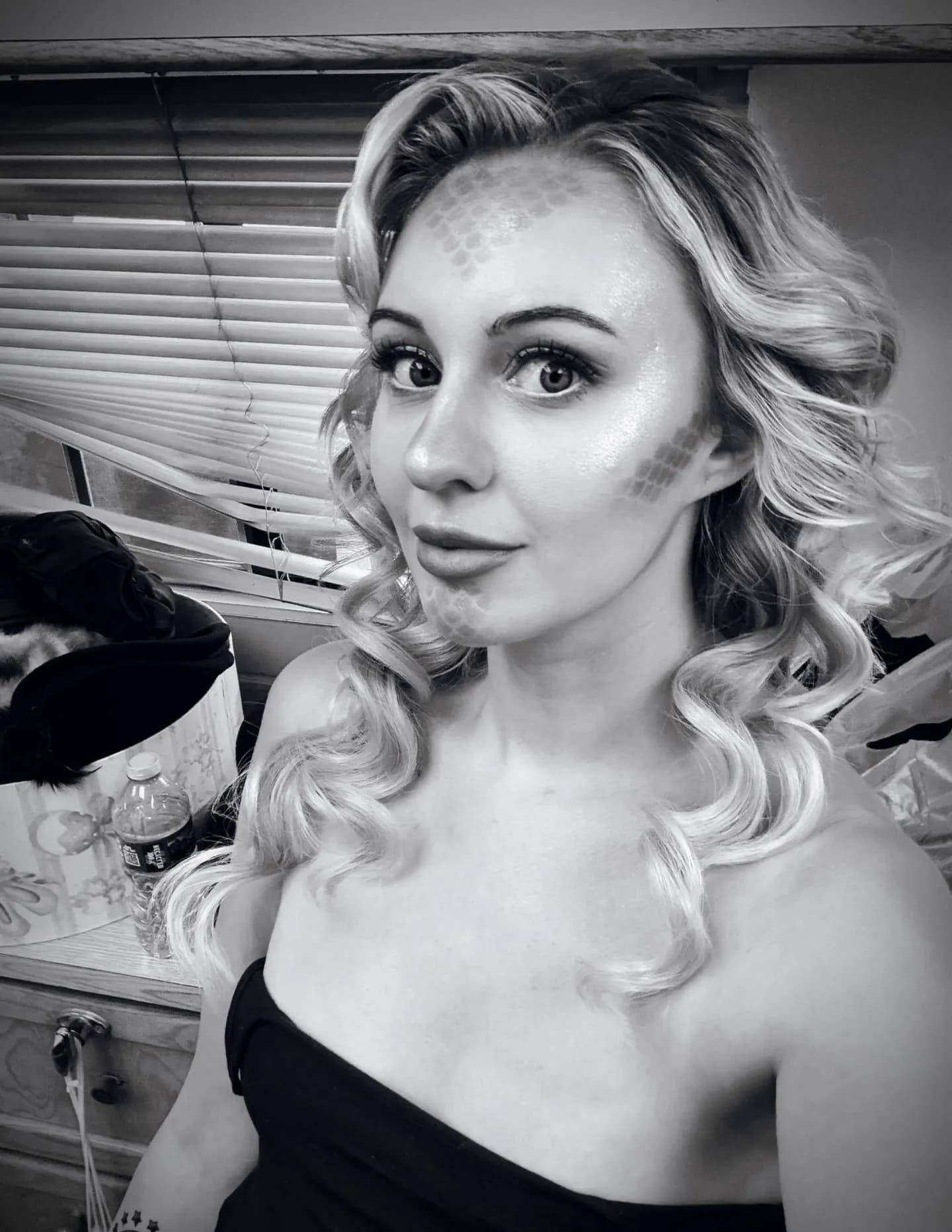 Allie Markova image