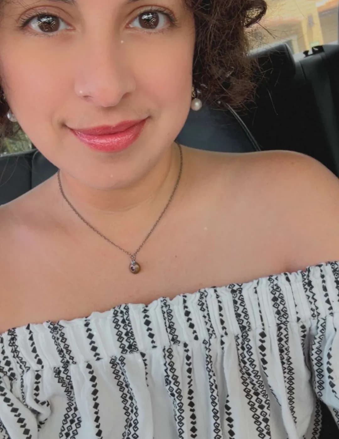 Caroline Hernandez image