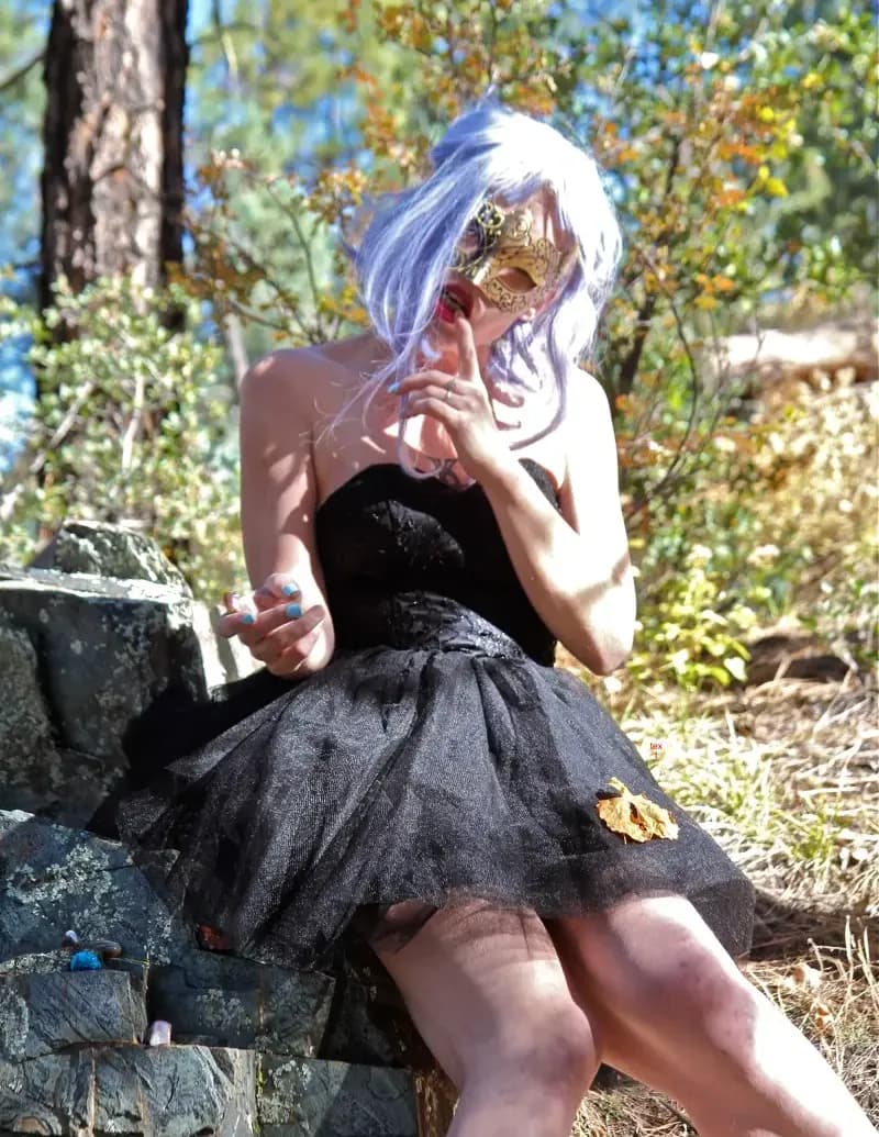 Holly Jane image