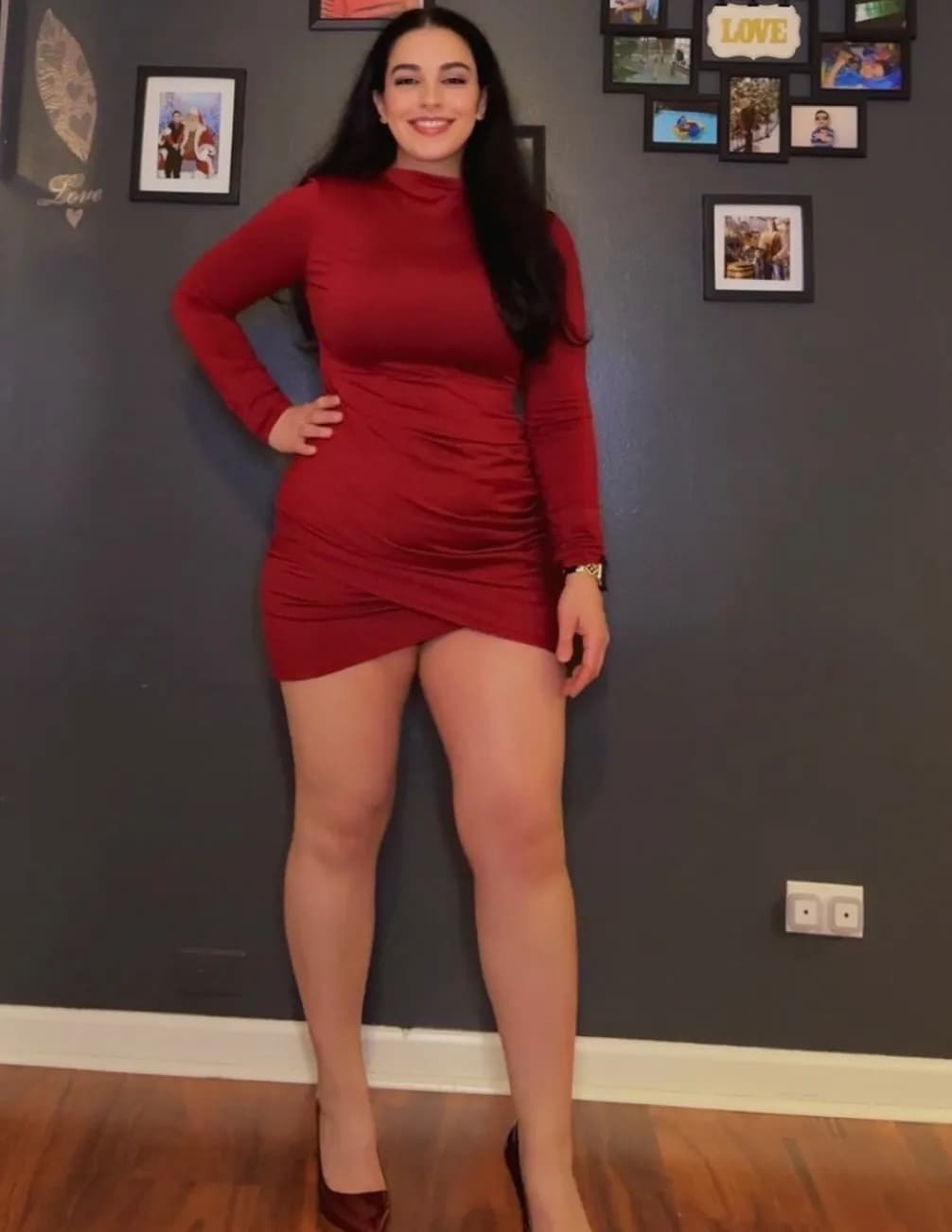 Janel Molitor image