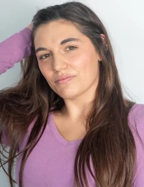 Briana Oakley image