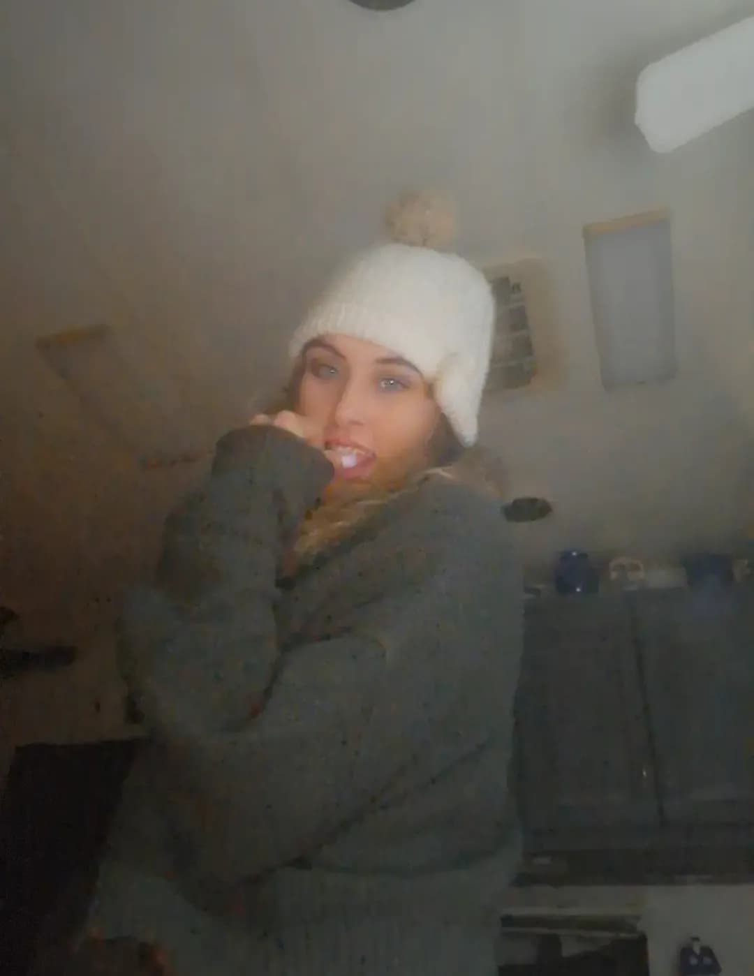 HollyDanielle image