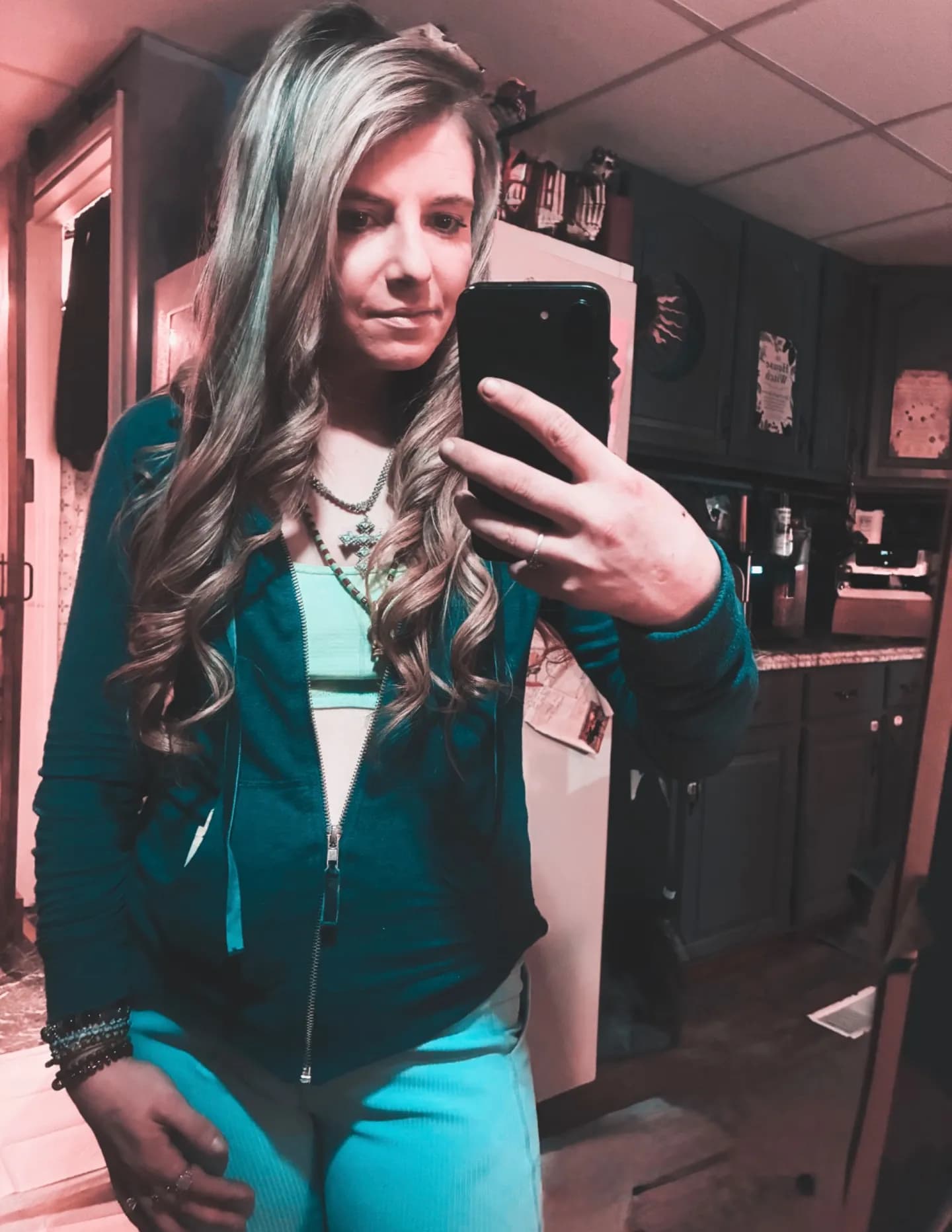 Jennelle Hill image