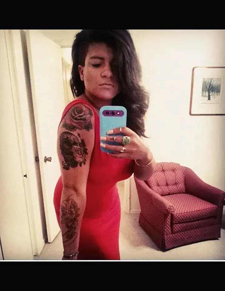 Elyse Christine image
