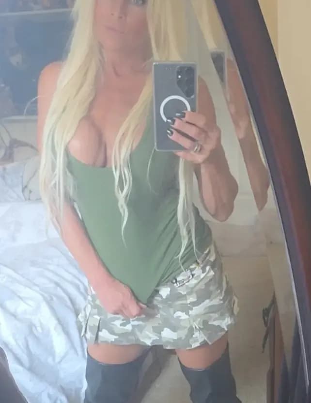 Amy Lynn image