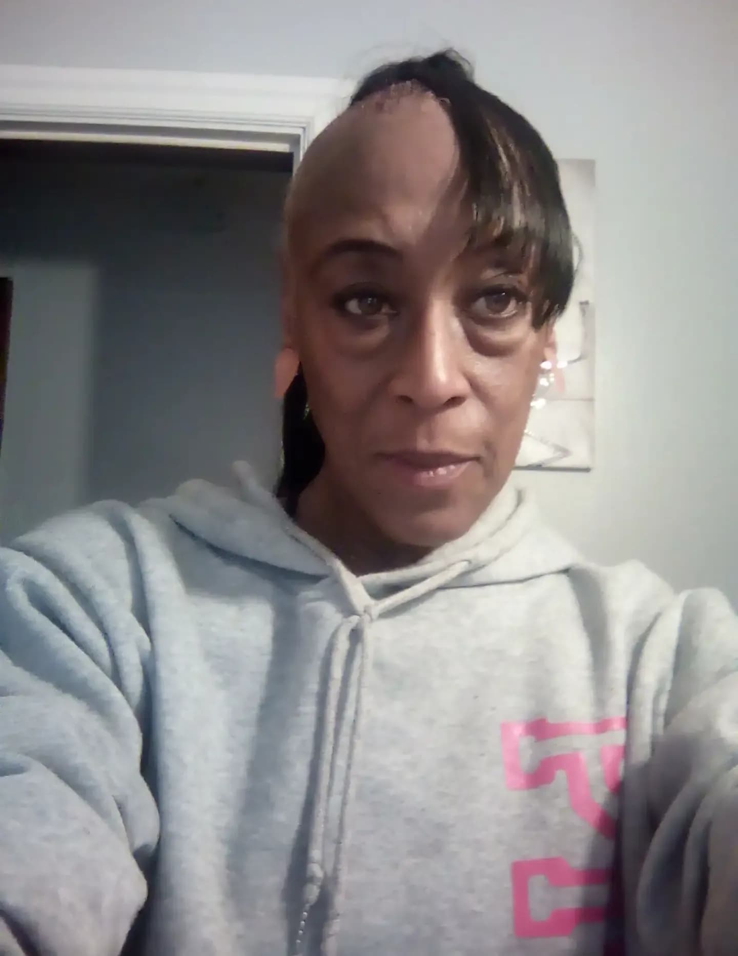 Simone Pierce image