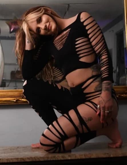 Taylor Hubbard image