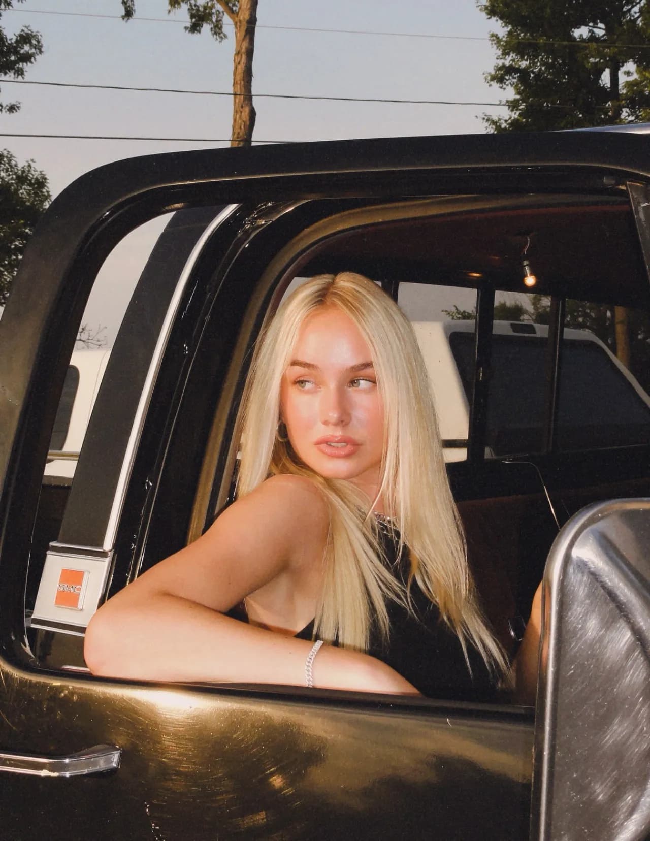 Maci  Wood image