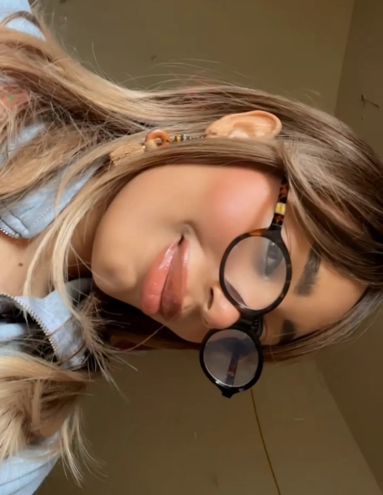 Myla May image
