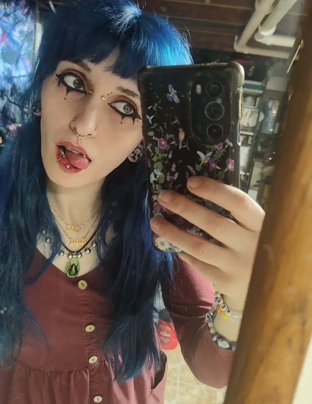 Tyela image
