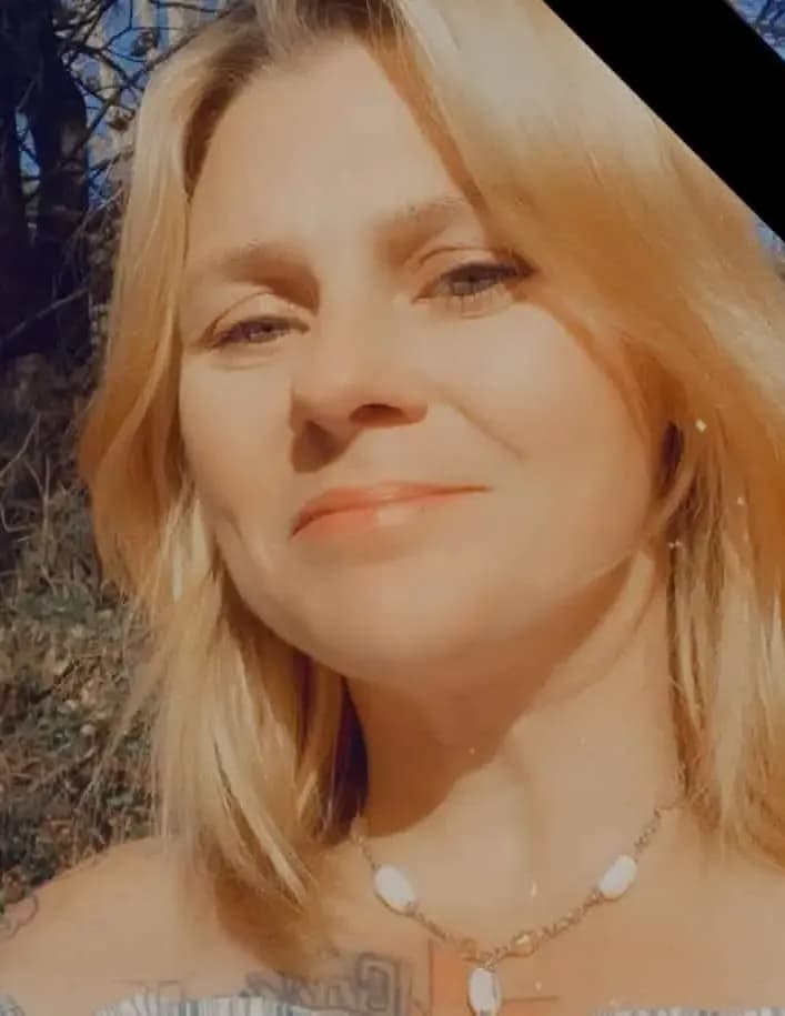 Courtney image