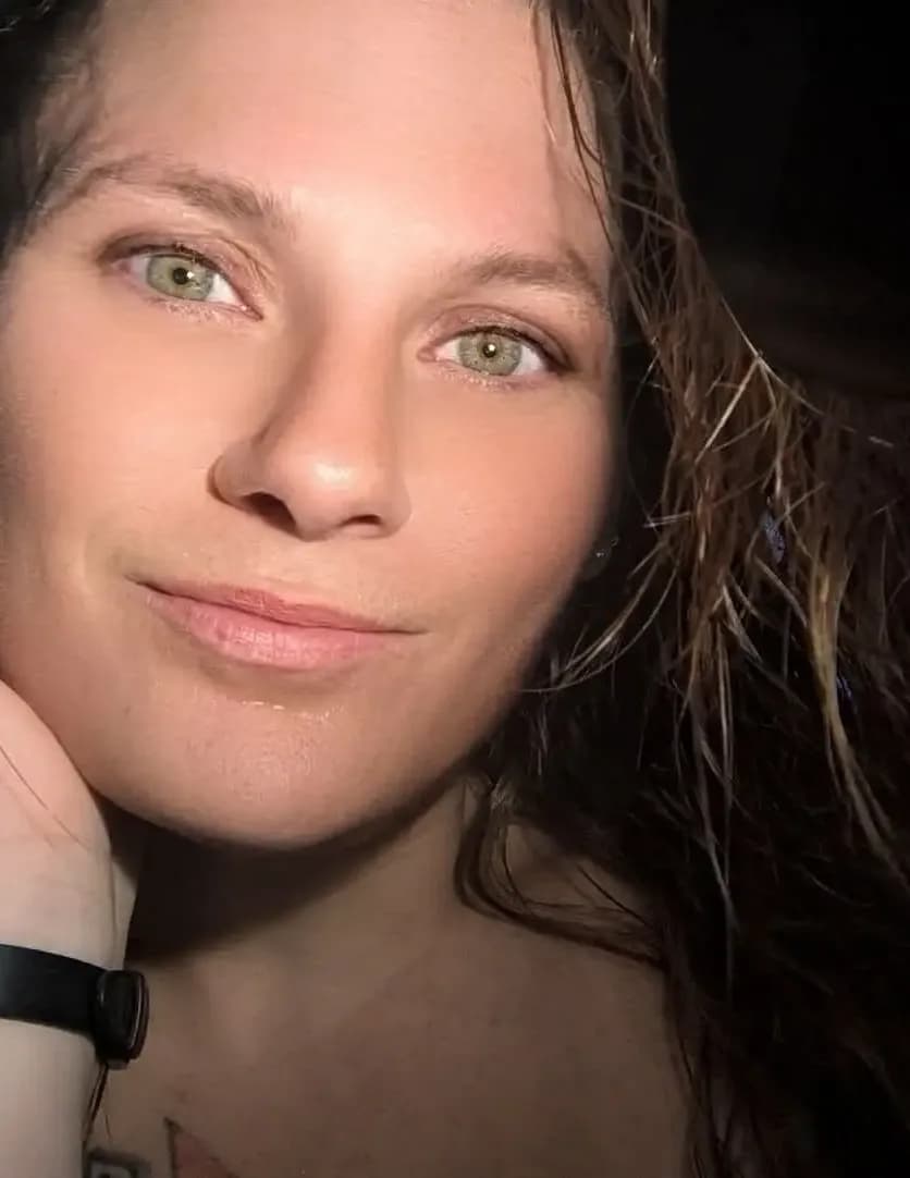 Courtney image