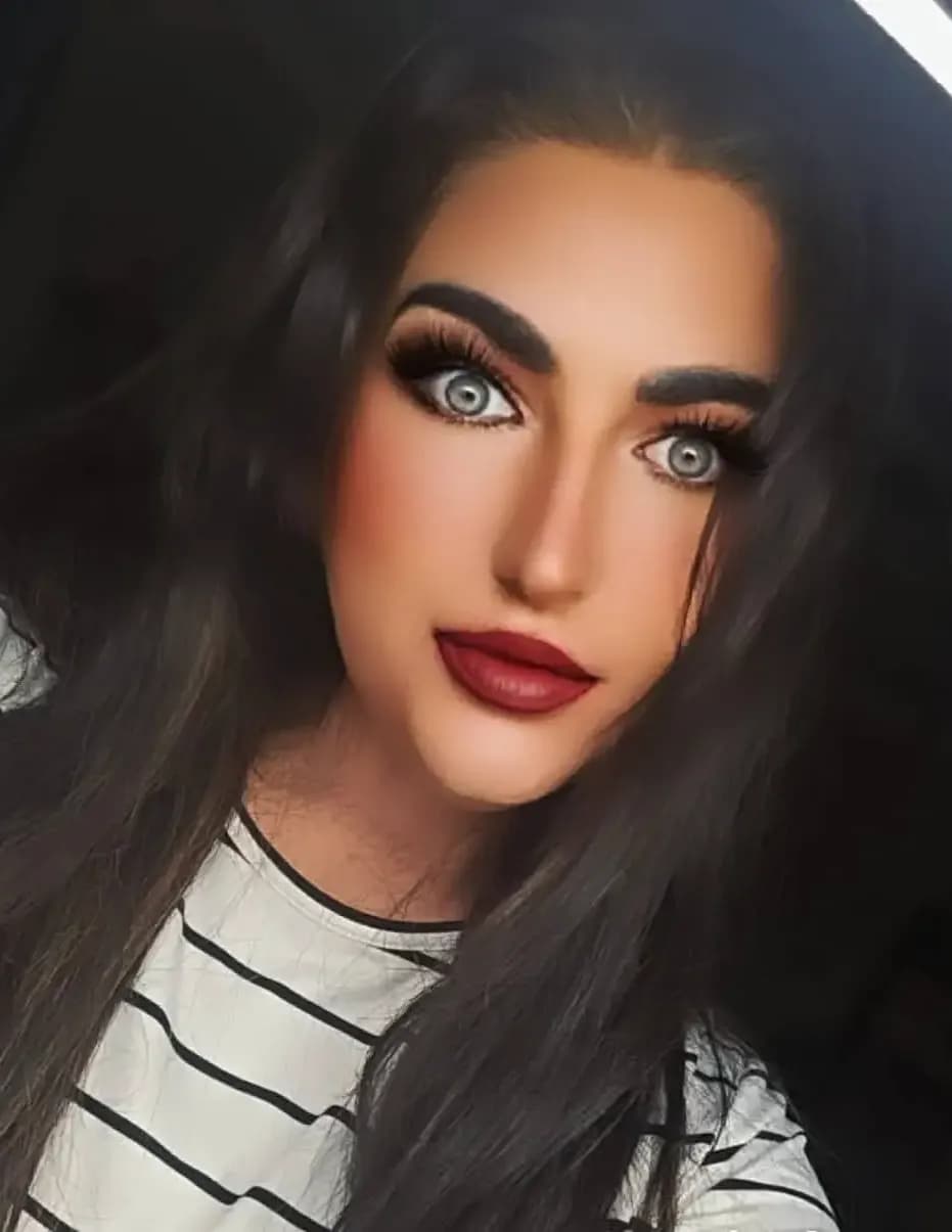 April Stelly image