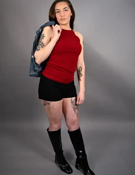 Briana Oakley image