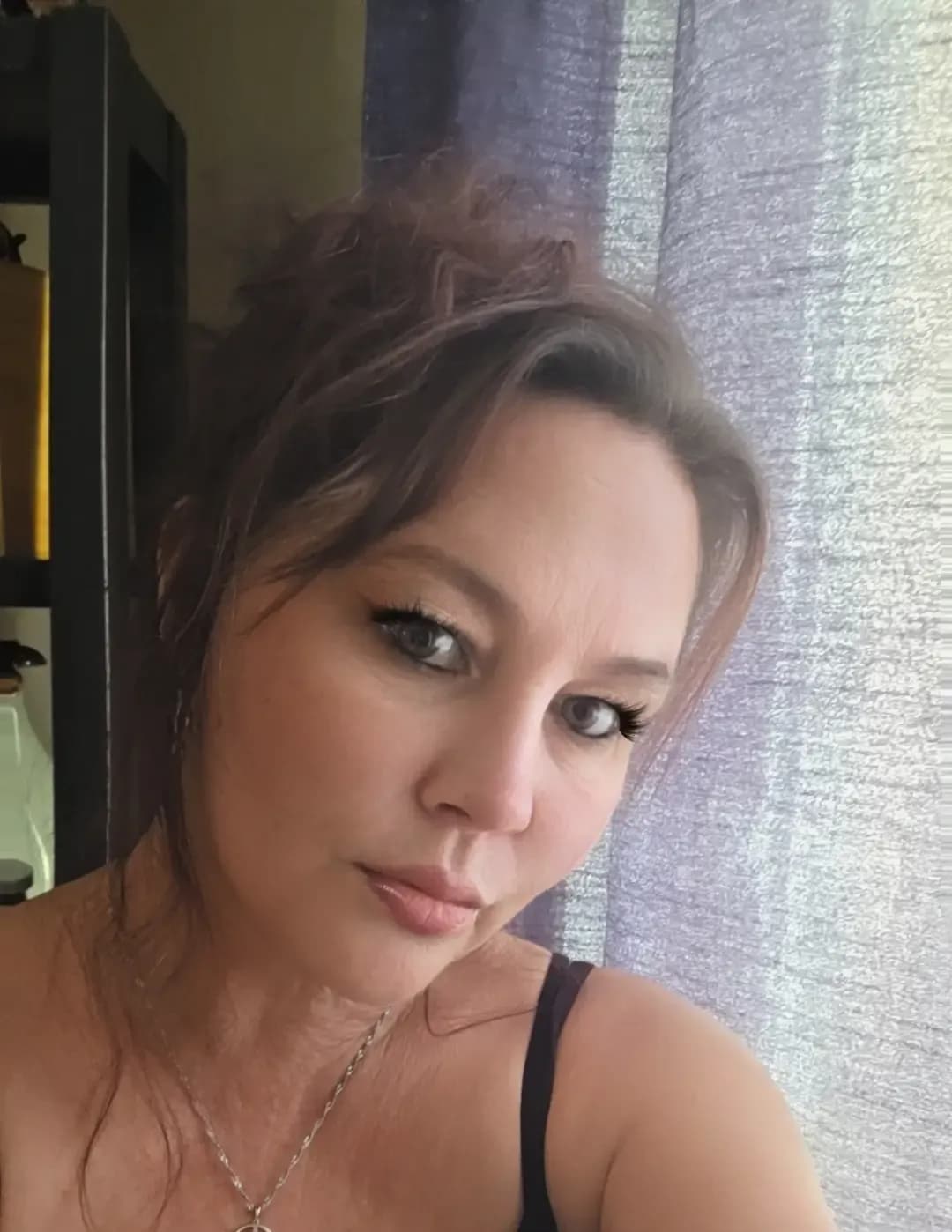 Kelly B image