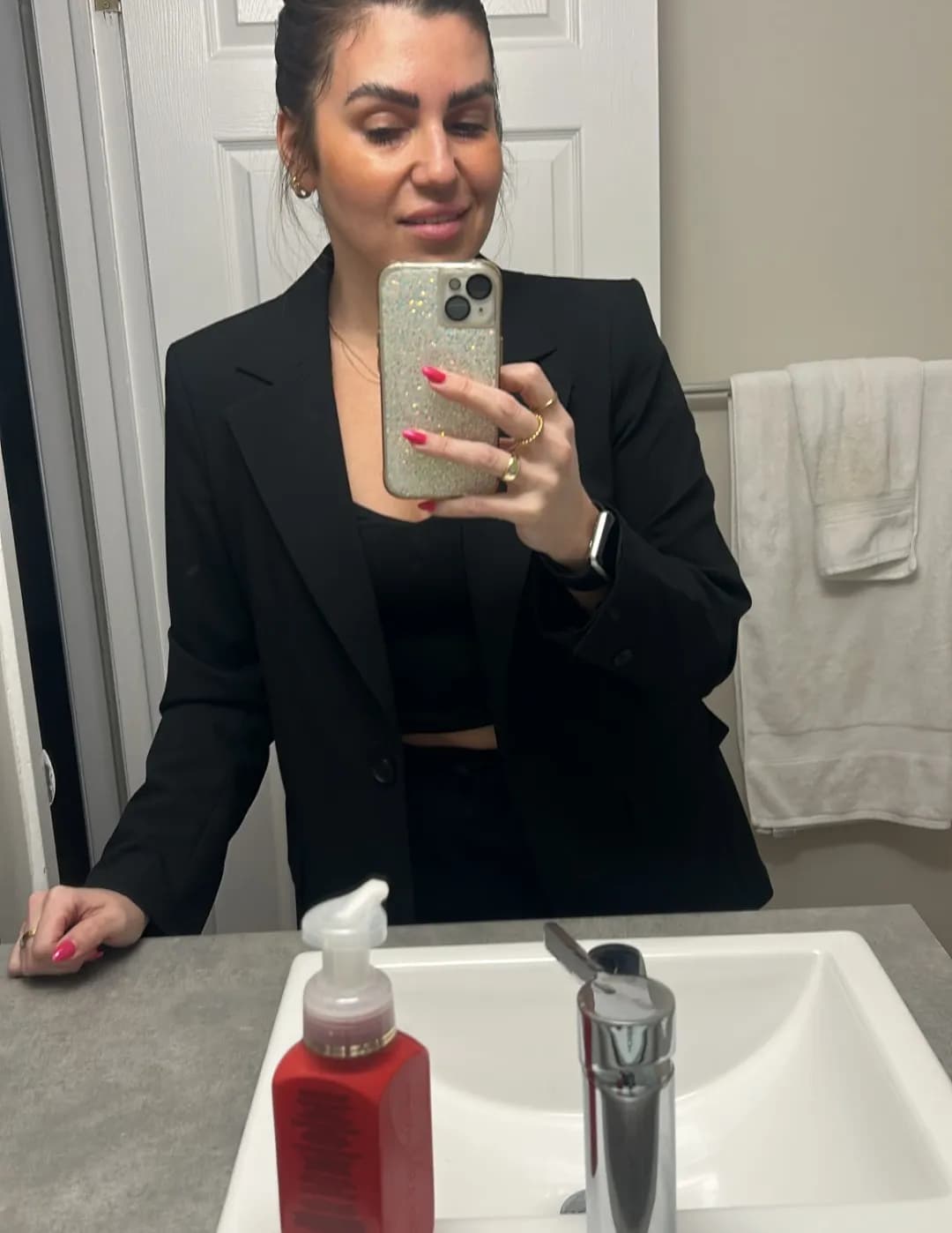 Nicolette image
