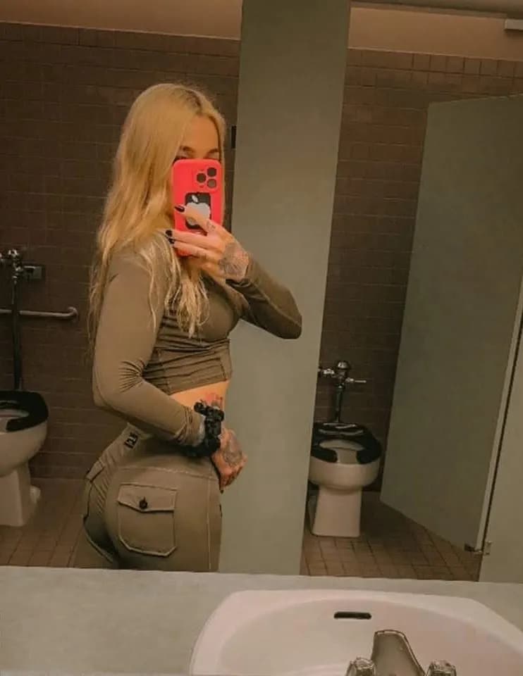 Melissa Belle image