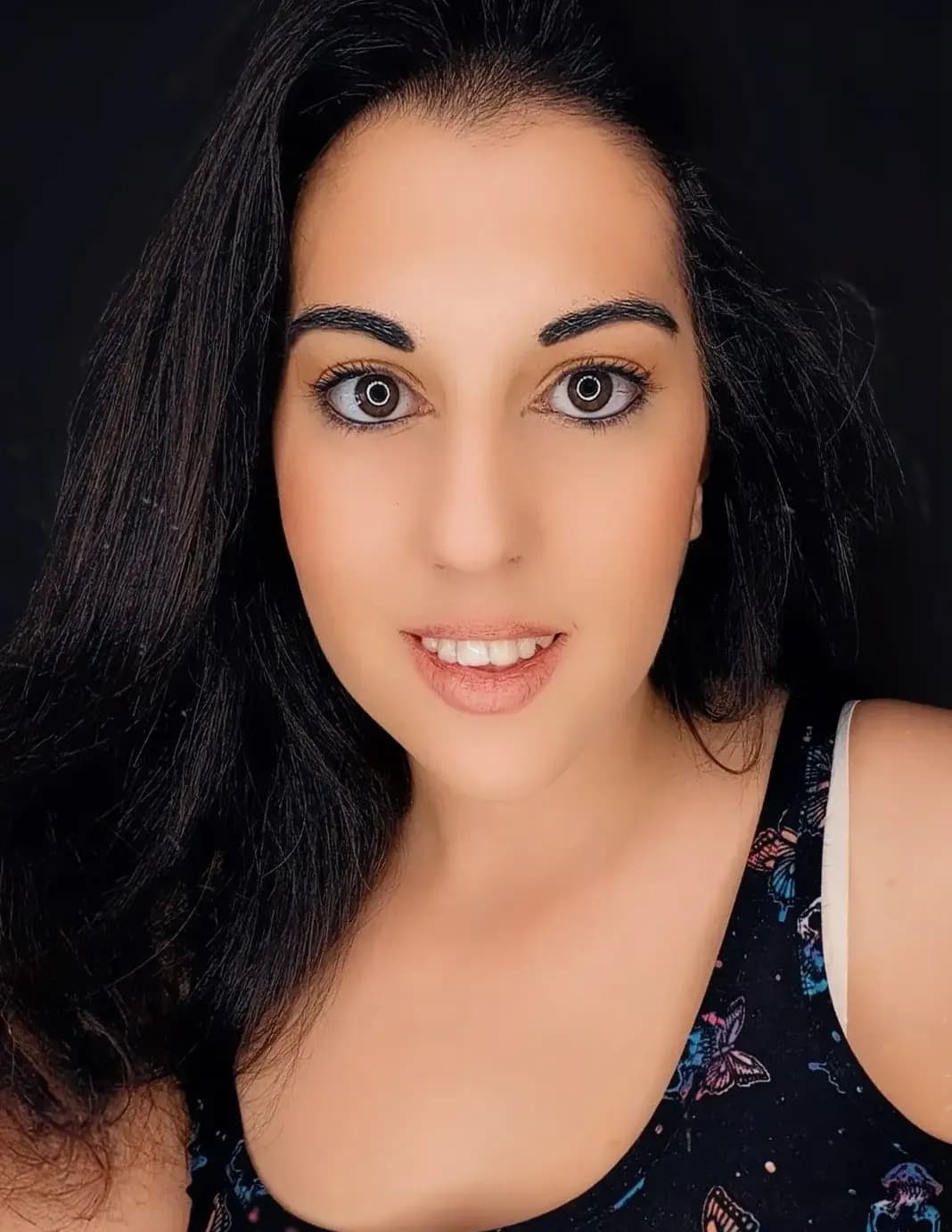 Kit Valentine image
