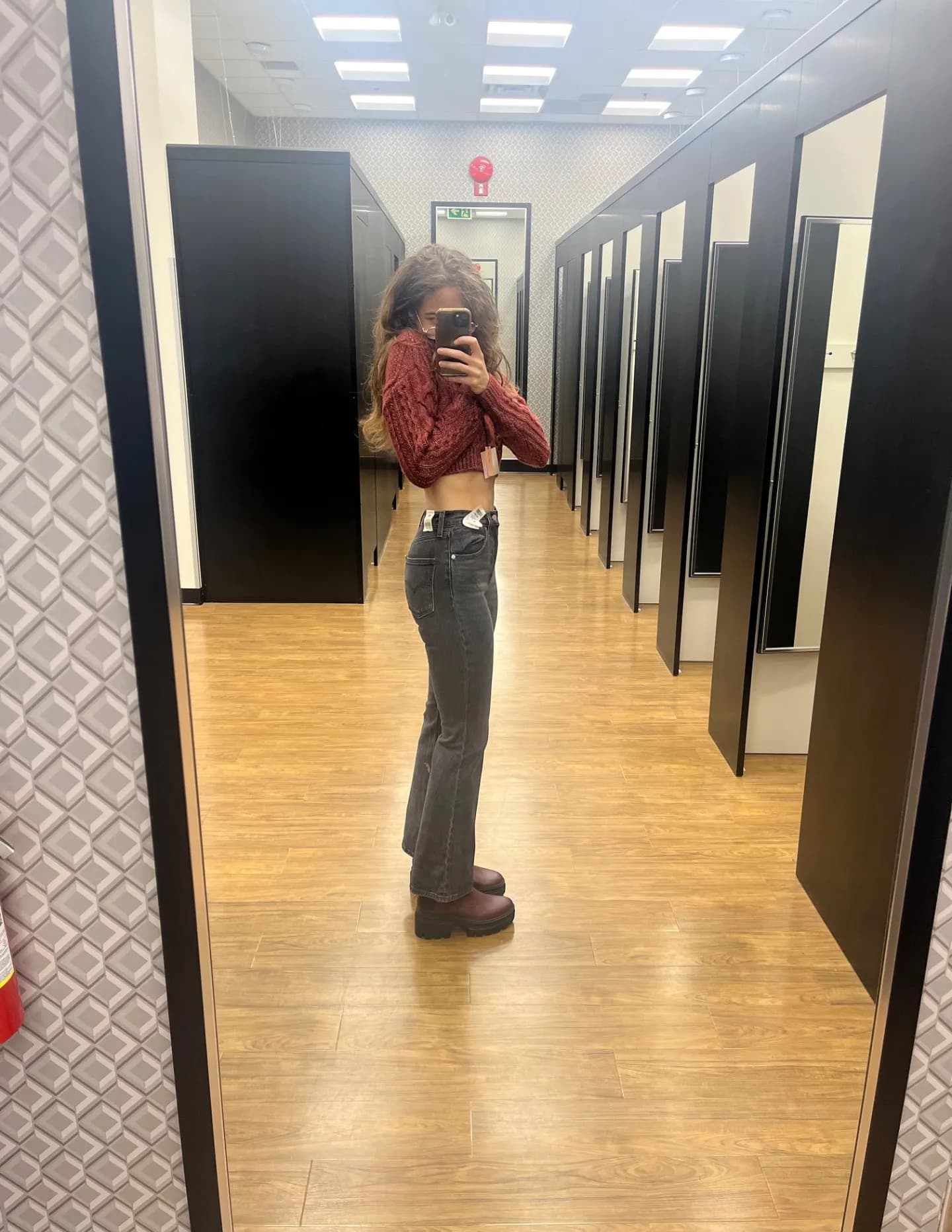 Tavia Gray image