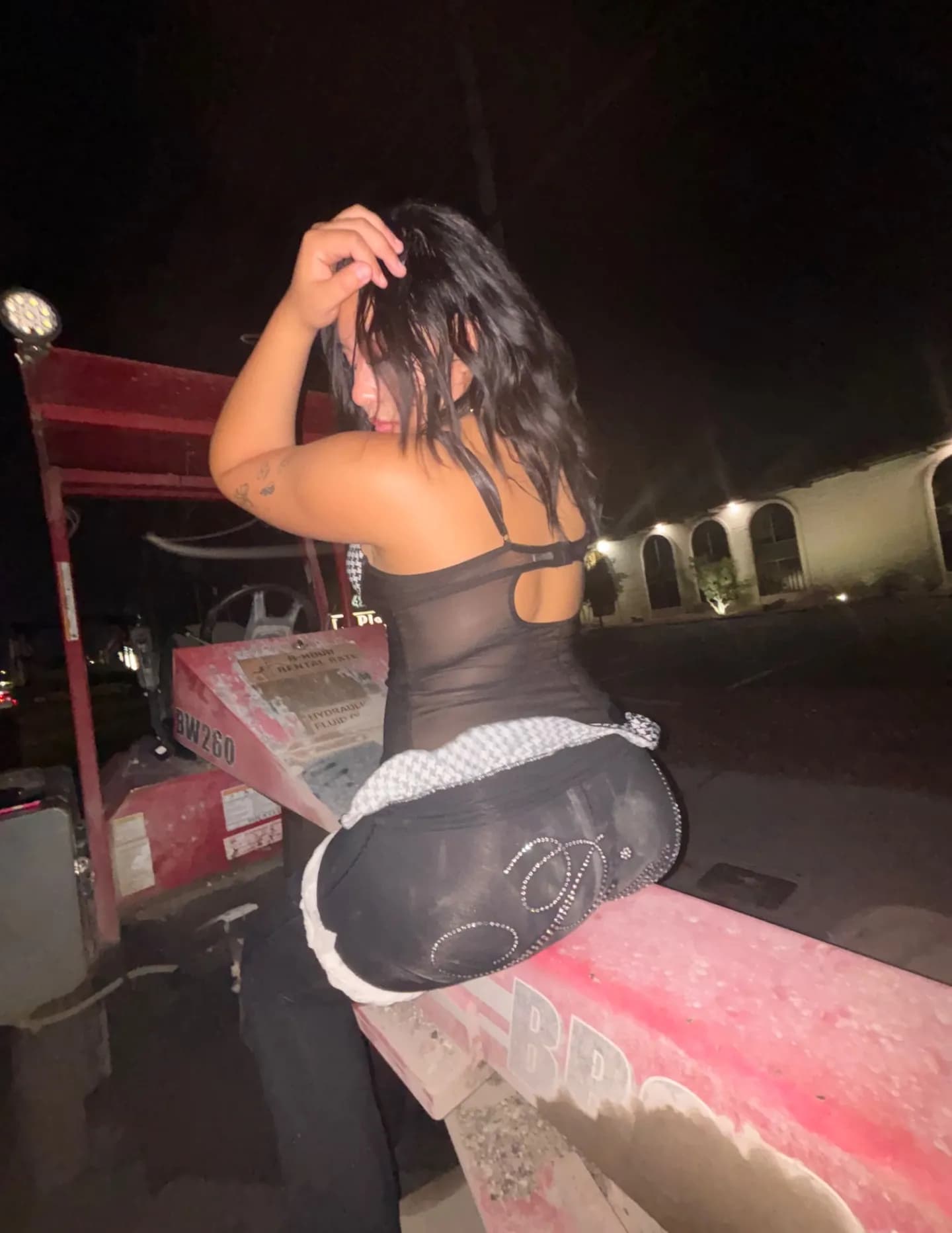 Vanessa Taylor image