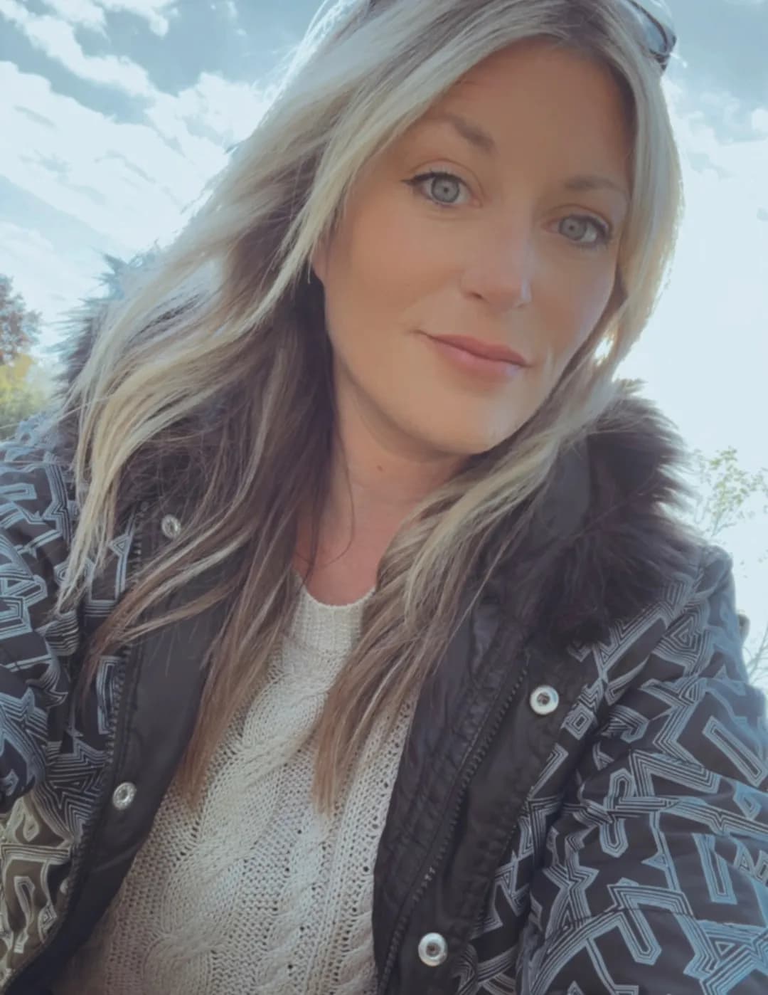 Ashley Rose image