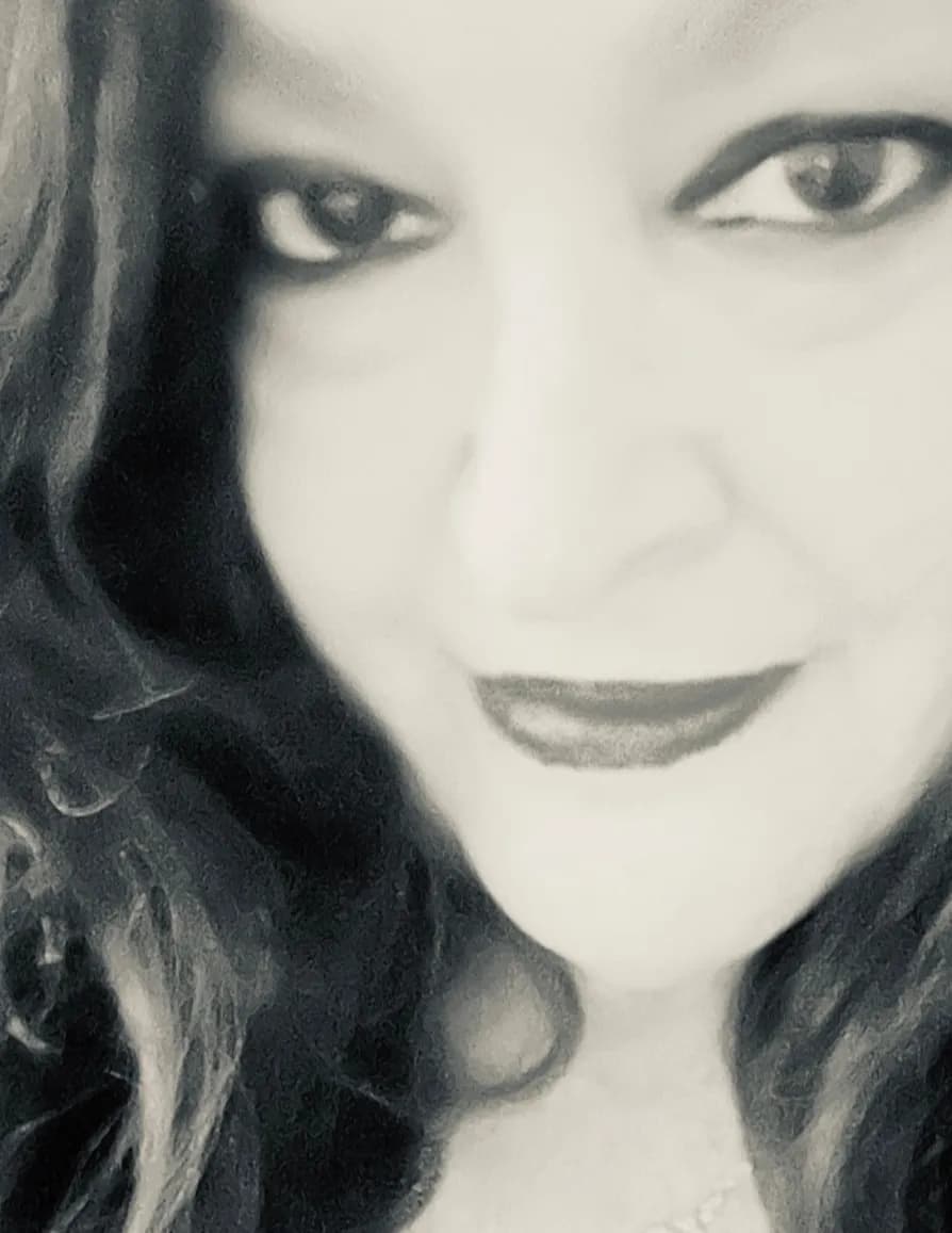 Lisa M. image
