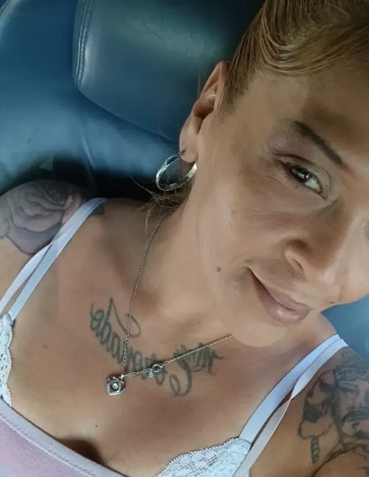 Anna Coronado image