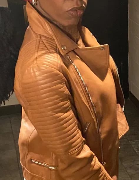 Dominique image